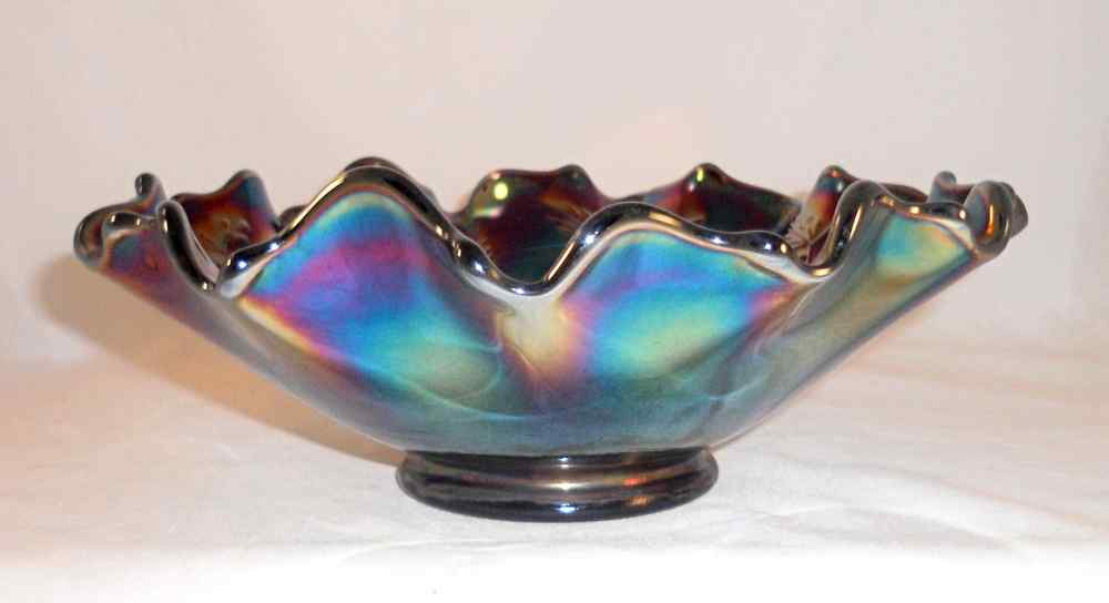 Fenton Holly Leaf Berry Iridized Opalescent Ruffled Edge Sea deals Mist Green Bowl