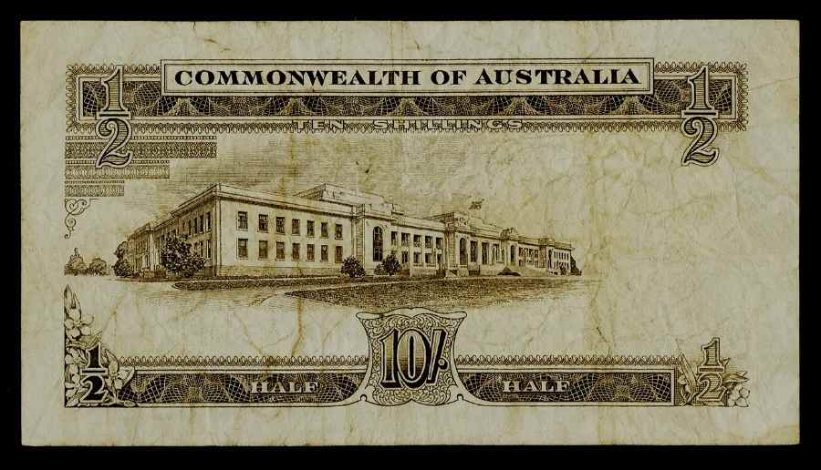 1961-65 ND Australia 10 Shillings Banknote Pick Number 33a Matthew Flinders  Portrait Nice About Very Fine Currency