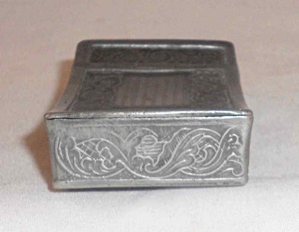 Cow hoof snuff box with pewter lid