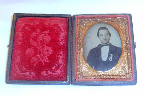 Tintype 1/9 Plate Photo of Gentleman Fashionable Attire Wearing Bowtie & Ribbon