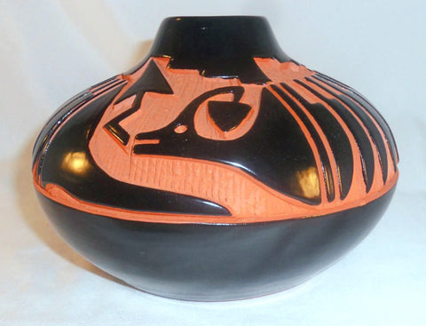 Navajo Tribe Black on Red Pottery Pot Snake Feathers Bear Paw Signed Kim Licheni