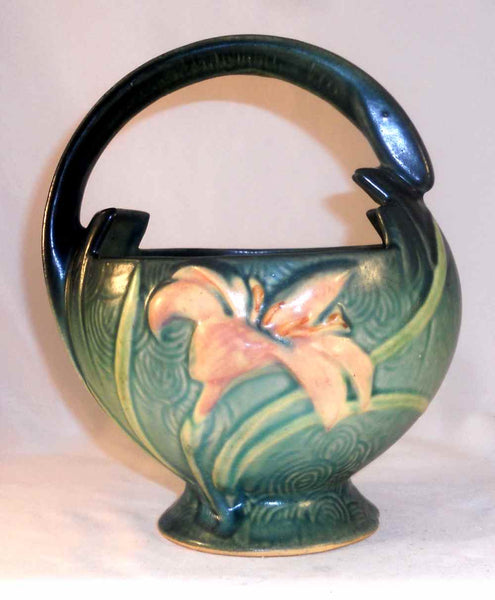 Beautiful Mid 1940s Roseville Pottery Green Basket Zephyr Lily