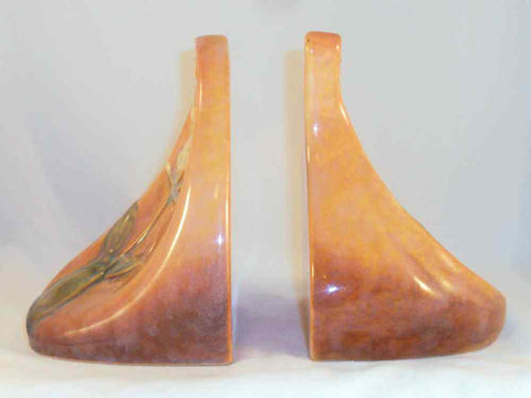 Late 1940s Roseville Pottery Mottled Vermillion Wincraft Pattern Bookends 259